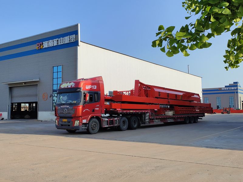 電動葫蘆門式起重機 2臺 MHxh10t—25m 外懸5/5m MHxh5t—23m 外懸4.5/4.5m 制作完成，發(fā)往青海交付客戶使用